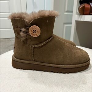 UGG Kids Tan Suede Boots
